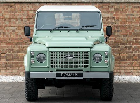 Land Rover Defender 90 Heritage Hard Top 4