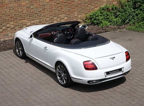 Bentley Continental Supersports Convertible ISR 15