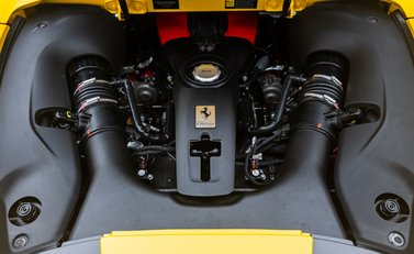 Ferrari F8 SPIDER 60