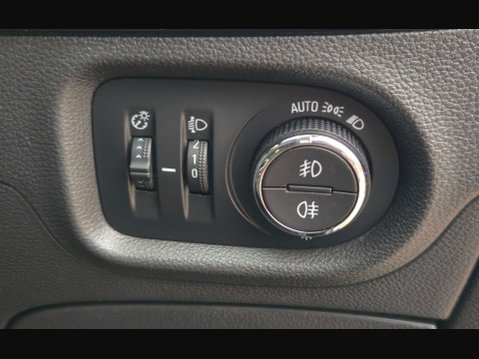 Vauxhall Astra 1.4 Astra SRi T 5dr 40