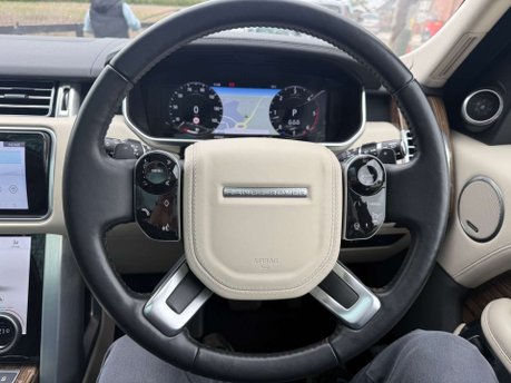 Land Rover Range Rover 3.0 Range Rover Vogue SE D MHEV Auto 4WD 5dr 17
