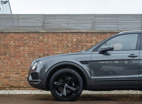 Bentley Bentayga V8 26