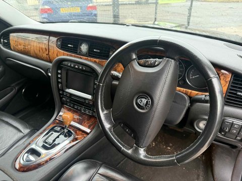 Jaguar XJ TDVI SOVEREIGN LWB 11