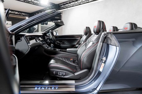 Bentley Continental GTC V8. MULLINER SPEC. DYNAMIC RIDE. ROTATING DISPLAY. CARBON INTERIOR. 23