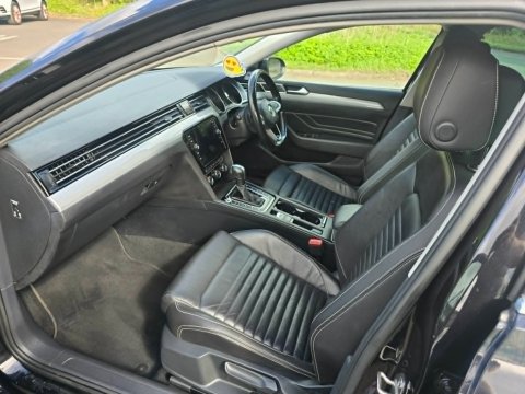 Volkswagen Passat SEL TDI DSG 12