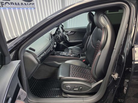 Audi RS4 2.9 TFSI V6 Estate 5dr Petrol Tiptronic quattro Euro 6 (s/s) (450 ps) 21