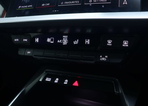 Audi A3 1.0 A3 Sportback 30 TFSI MHEV S Line Semi-Auto 5dr 30