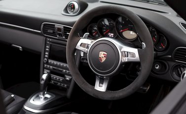 Porsche 911 (997) Carrera GTS Cabriolet 18