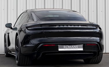 Porsche Taycan Turbo S 3