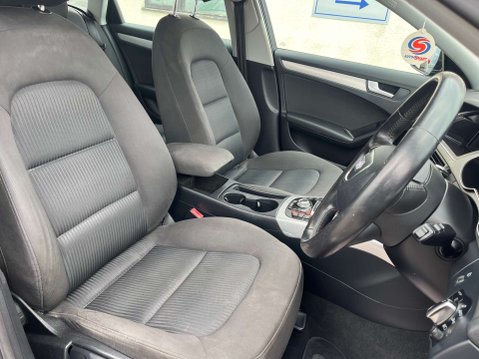 Audi A4 2.0 A4 SE TDI AUTOMATIC ESTATE 5dr 17