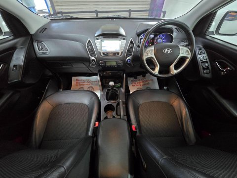 Hyundai ix35 1.7 CRDi Premium Euro 5 (s/s) 5dr 3