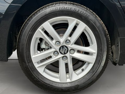Suzuki Swace 1.8 Hybrid Motion Estata 11