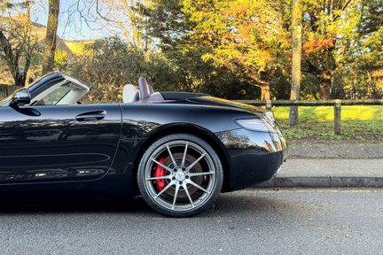Mercedes-Benz SLS AMG GT ROADSTER- I OF ONLY 2 UK Cars 13