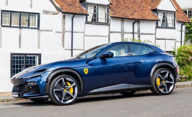 Ferrari Purosangue 4
