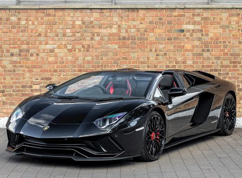 Lamborghini Aventador S LP740-4 Roadster 6