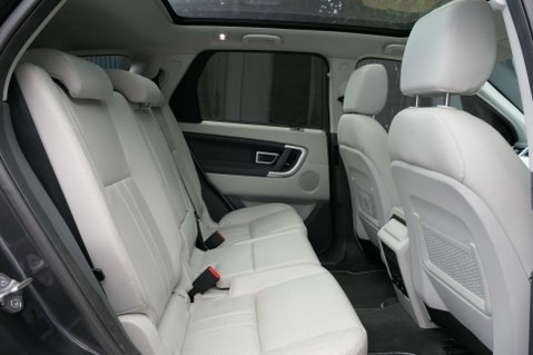 Land Rover Discovery Sport 2.0 Discovery Sport HSE Si4 Auto 4WD 5dr 29