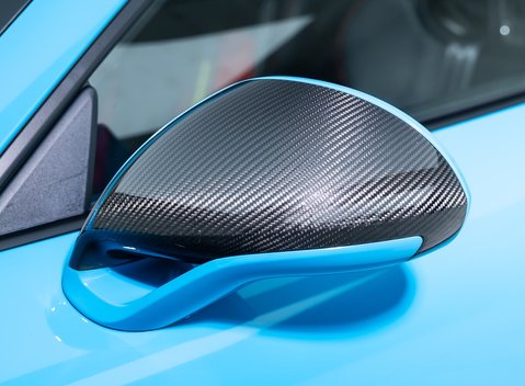 Porsche 911 GT2 RS Weissach (991) 38