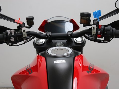 Ducati Monster 937 MONSTER 937 38