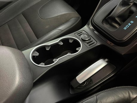 Ford Kuga 2.0 TDCi Titanium Sport Powershift AWD Euro 6 (s/s) 5dr 27