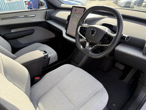 Volvo Ex30 Single Motor Extended Range 69kWh Ultra SUV 5dr Electric Auto (272 ps) 2