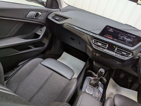 BMW 2 Series 1.5 218I Sport 4dr 47