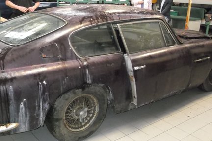 Aston Martin DB6 4.2 Vantage 49