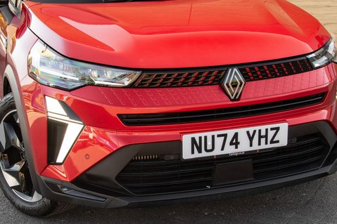 Renault Captur TECHNO TCE 11