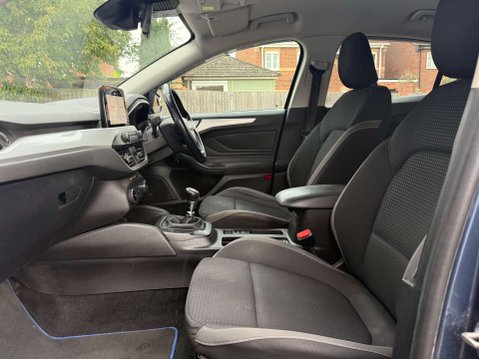 Ford Focus 1.0T EcoBoost Zetec Hatchback 5dr Petrol Manual Euro 6 (s/s) (125 ps) 29