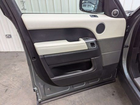 Land Rover Range Rover Sport 3.0 Range Rover Sport HSE SDV6 Auto 4WD 5dr 55