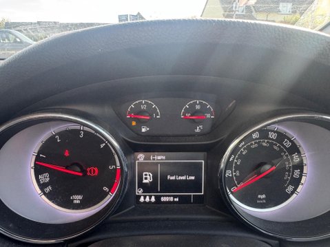 Vauxhall Astra 1.6 CDTi ecoFLEX Design Euro 6 (s/s) 5dr 9