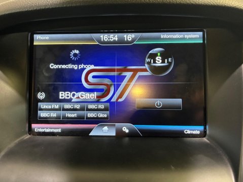 Ford Focus 2.0T EcoBoost ST-2 Euro 6 (s/s) 5dr 40