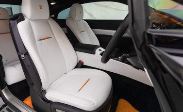 Rolls-Royce Wraith 6