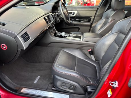 Jaguar XF D R-SPORT BLACK 8