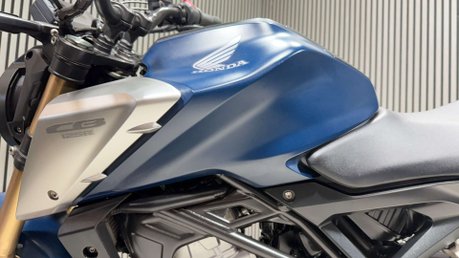 Honda CB 2021 NEO SPORT ONLY 17K STUNNING EXAMPLE 125CC 33