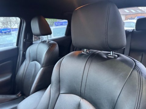 Nissan Juke 1.6 Tekna XTRON Euro 6 5dr 29