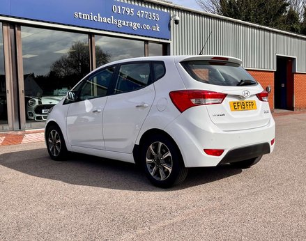 Hyundai ix20 1.6 ix20 SE Nav MPI Auto 5dr 9