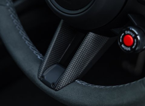 Porsche 911 Carrera 4 GTS (992.2) 29