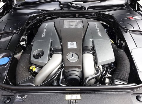 Mercedes-Benz S63 AMG Coupe 22
