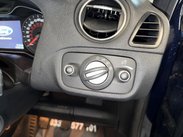 Ford Galaxy 1.6T EcoBoost Titanium X Euro 5 (s/s) 5dr 29