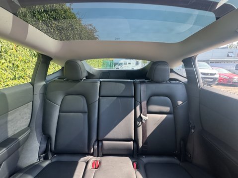 Tesla Model Y SUV 5dr Electric Auto RWD (346 ps) 9