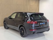 Porsche Cayenne 3.0 Cayenne D Platinum Edition V6 Tiptronic S A 4WD 5dr 17