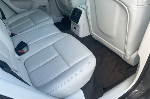 Porsche Macan 3.0 S PDK 4WD AUTO £12000 OF EXTRAS 34