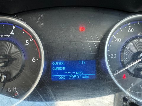 Toyota Hilux ACTIVE 4WD D-4D DCB 9