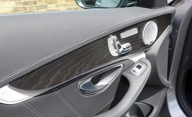 Mercedes-Benz C63 S Estate 6