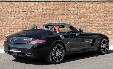 Mercedes-Benz SLS AMG Roadster 7