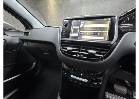 Peugeot 208 1.6 VTi Allure Hatchback 5dr Petrol Auto Euro 5 (120 ps) 63