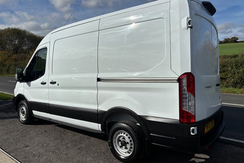Ford Transit 310 L2 H2 Leader with Air Con / Sat Nav / Heated Seats 6