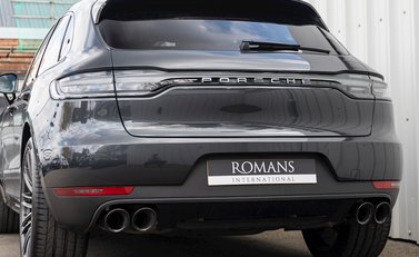 Porsche Macan S 27