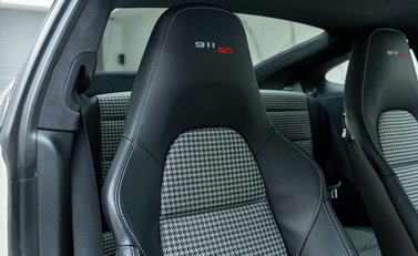 Porsche 911 50TH ANNIVERSARY EDITION 16