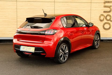 Peugeot 208 GT PREMIUM 2